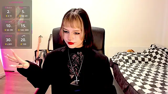 LiyaLuna online show from October 27, 1:15 pm