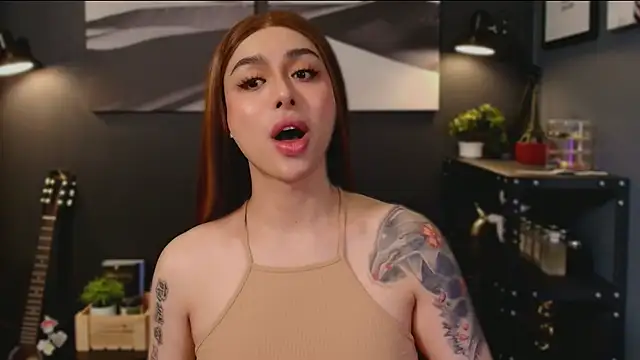 LUNACOCKSLAYER online show from November 16, 5:46 am