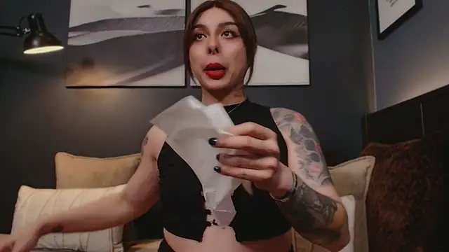 Snapshot of LUNACOCKSLAYER chatting on February 28, 8:04 am LUNACOCKSLAYER online show from February 28, 8:04 am