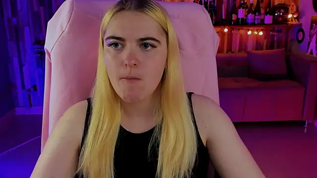 Stef Nicks online show from September 10, 9:09 am