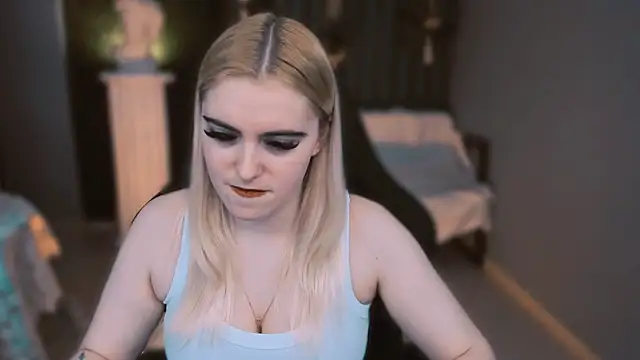 Stef Nicks online show from February 28, 9:10 am