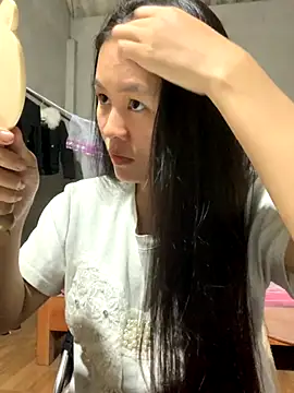 Snapshot of NhuFox chatting on October 7, 12:35 pm NhuFox online show from October 7, 12:35 pm