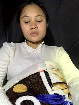 NhuFox online show from November 22, 1:10 pm