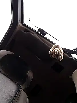 N i k o l a u online show from November 1, 9:22 am