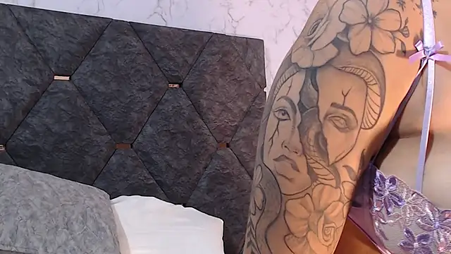 AmyMartinelli online show from March 22, 11:19 pm