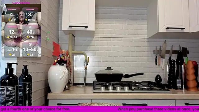 Snapshot of Edena_ chatting on January 17, 12:10 pm Edena online show from January 17, 12:10 pm