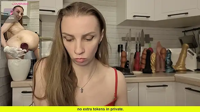 Snapshot of Edena_ chatting on April 15, 5:31 pm Edena online show from April 15, 5:31 pm