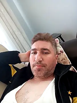 Snapshot of mert0359 chatting on April 27, 12:47 pm mert0359 online show from April 27, 12:47 pm