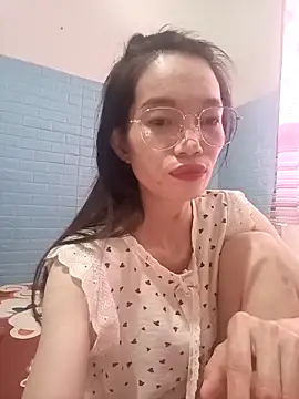 Snapshot of Lyly999 chatting on October 8, 6:55 am Lyly999 online show from October 8, 6:55 am