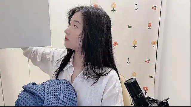 Snapshot of Rosalind_xixi chatting on September 25, 1:20 am Rosalind xixi online show from September 25, 1:20 am