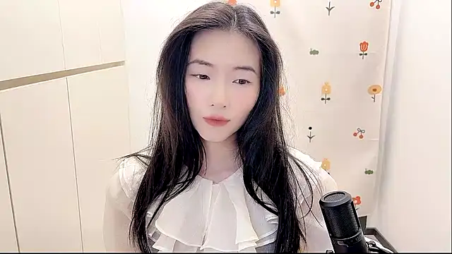 Snapshot of Rosalind_xixi chatting on October 8, 11:19 am Rosalind xixi online show from October 8, 11:19 am