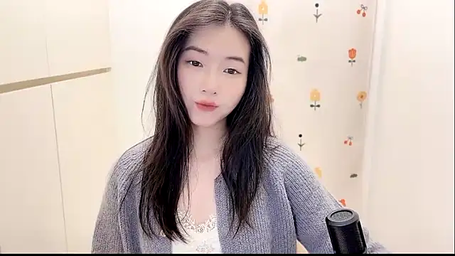 Snapshot of Rosalind_xixi chatting on October 15, 6:02 am Rosalind xixi online show from October 15, 6:02 am