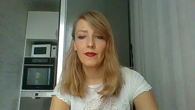 Snapshot of Vexxaa chatting on February 13, 12:34 pm Vexxaa online show from February 13, 12:34 pm