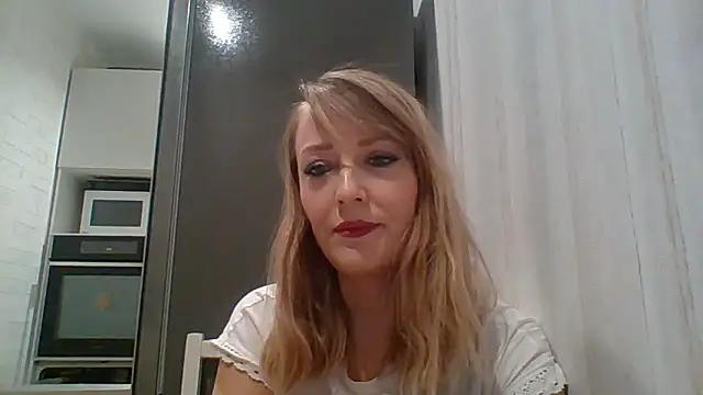 Snapshot of Vexxaa chatting on March 4, 4:02 pm Vexxaa online show from March 4, 4:02 pm