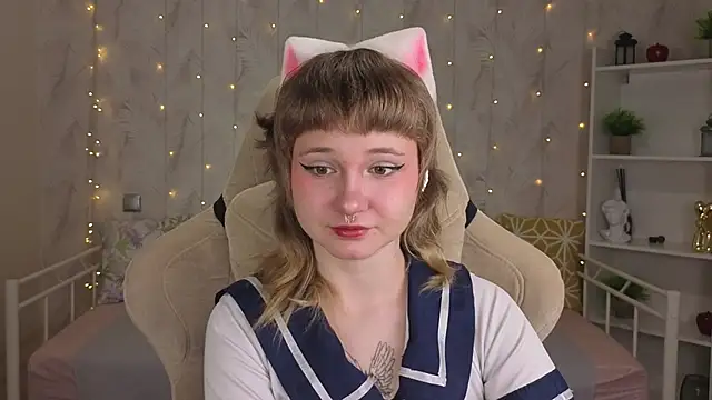 Tori Cutie online show from May 13, 12:08 am