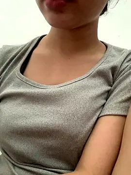 Snapshot of Nguyenha11 chatting on September 16, 5:52 am Nguyenha11 online show from September 16, 5:52 am