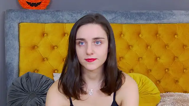 Jessica White  online show from November 17, 5:02 am