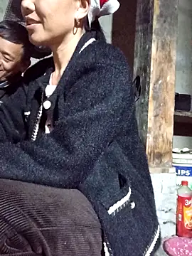 Snapshot of TinTin321 chatting on January 31, 11:25 pm TinTin321 online show from January 31, 11:25 pm