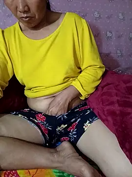 Snapshot of TinTin321 chatting on February 24, 11:36 pm TinTin321 online show from February 24, 11:36 pm