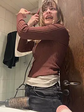 IsabellaEtha online show from December 17, 1:50 pm