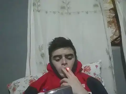 Snapshot of Rodrigo99_9 chatting on July 7, 12:42 pm Rodrigo99 9 online show from July 7, 12:42 pm