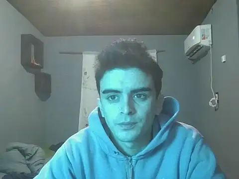 Snapshot of Rodrigo99_9 chatting on July 15, 4:45 pm Rodrigo99 9 online show from July 15, 4:45 pm