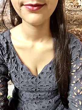 Snapshot of Indian-Aleena chatting on October 4, 8:12 am Indian-Aleena online show from October 4, 8:12 am
