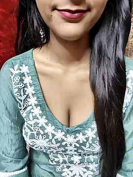 Snapshot of Indian-Aleena chatting on October 11, 8:57 am Indian-Aleena online show from October 11, 8:57 am