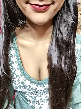 Snapshot of Indian-Aleena chatting on October 13, 5:07 am Indian-Aleena online show from October 13, 5:07 am