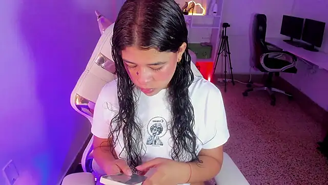 Ivy nt online show from November 14, 12:48 pm