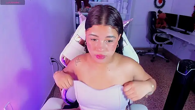 Ivy nt online show from December 5, 12:47 pm