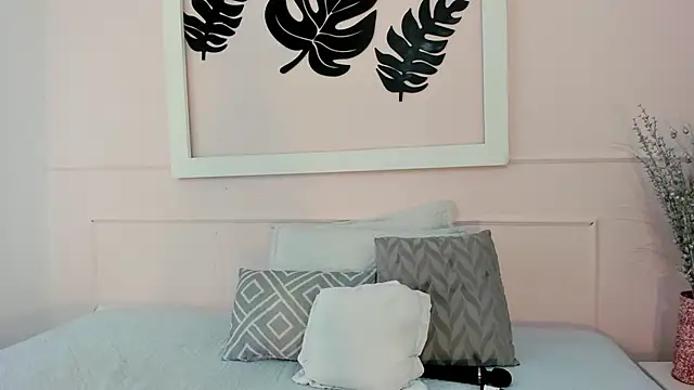 azaharaaa  online show from October 1, 11:27 am