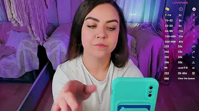 ashton heidii online show from September 23, 10:13 pm