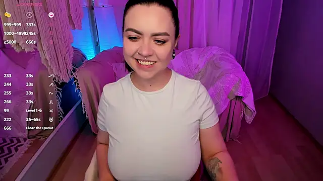 ashton heidii online show from November 4, 10:53 pm