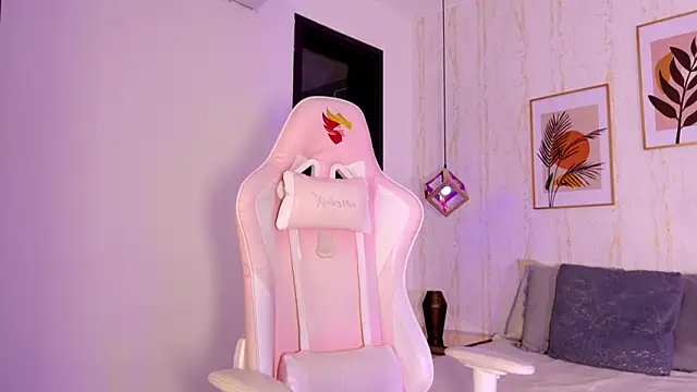 Ayleen Dunkan online show from September 26, 12:09 pm