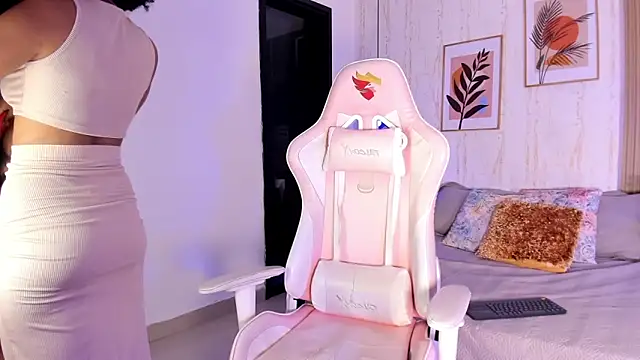 Ayleen Dunkan online show from November 15, 12:34 pm