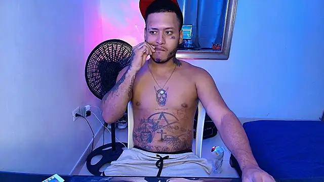 crow black00 online show from August 7, 5:04 pm