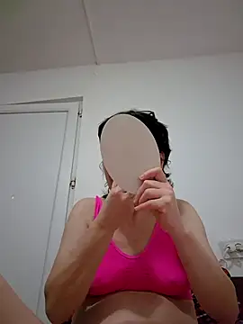 Vera Elle online show from March 3, 5:41 pm