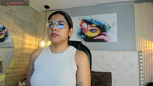 scarletbaker  online show from April 21, 10:12 pm