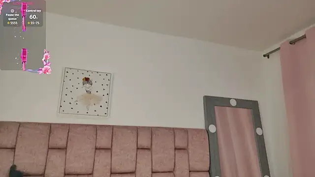 Snapshot of ScarlettLuxe chatting on March 13, 9:43 pm ScarlettLuxe online show from March 13, 9:43 pm