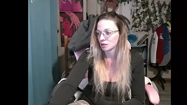 rubystrip online show from October 20, 8:09 pm