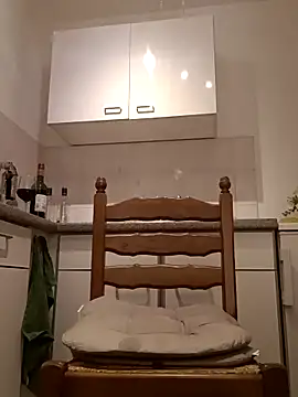 Snapshot of mario7767 chatting on October 2, 8:16 pm mario7767 online show from October 2, 8:16 pm