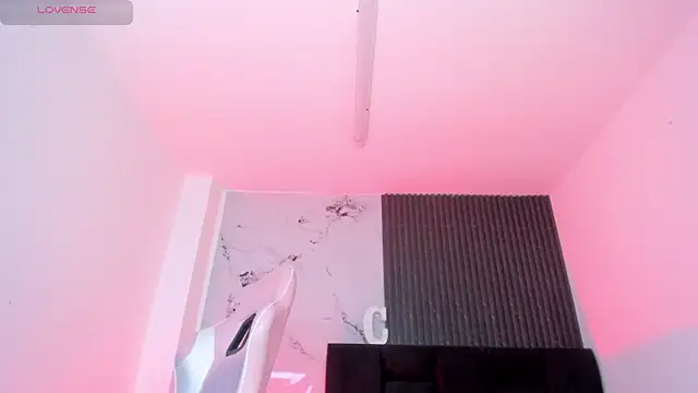 chloesagee online show from May 15, 11:56 pm