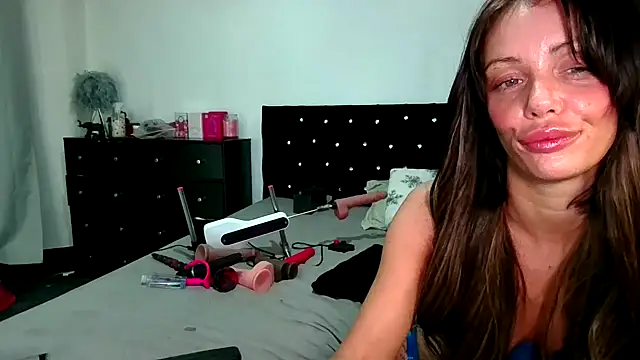 OliviaRyan22 online show from March 23, 11:20 pm