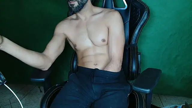 JUSTFORRICH online show from April 13, 1:44 am