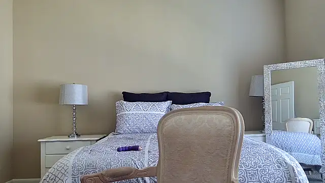 Snapshot of HotTxGilfMaggie chatting on October 11, 7:23 pm HotTxGilfMaggie online show from October 11, 7:23 pm