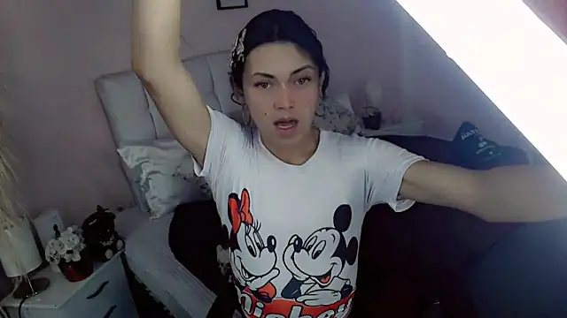 nathalialoes1 online show from January 14, 6:57 pm