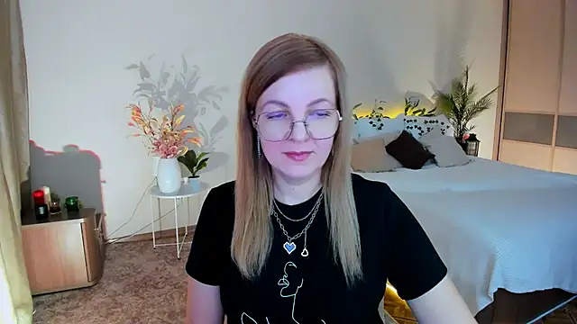 YourUniverser online show from November 15, 10:01 am