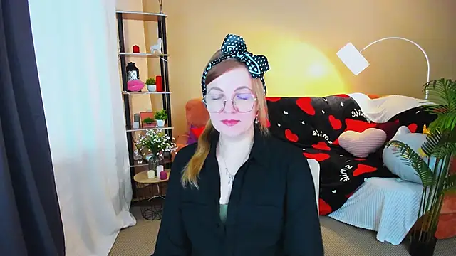 YourUniverser online show from February 11, 9:36 am