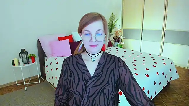 YourUniverser online show from March 25, 9:48 am